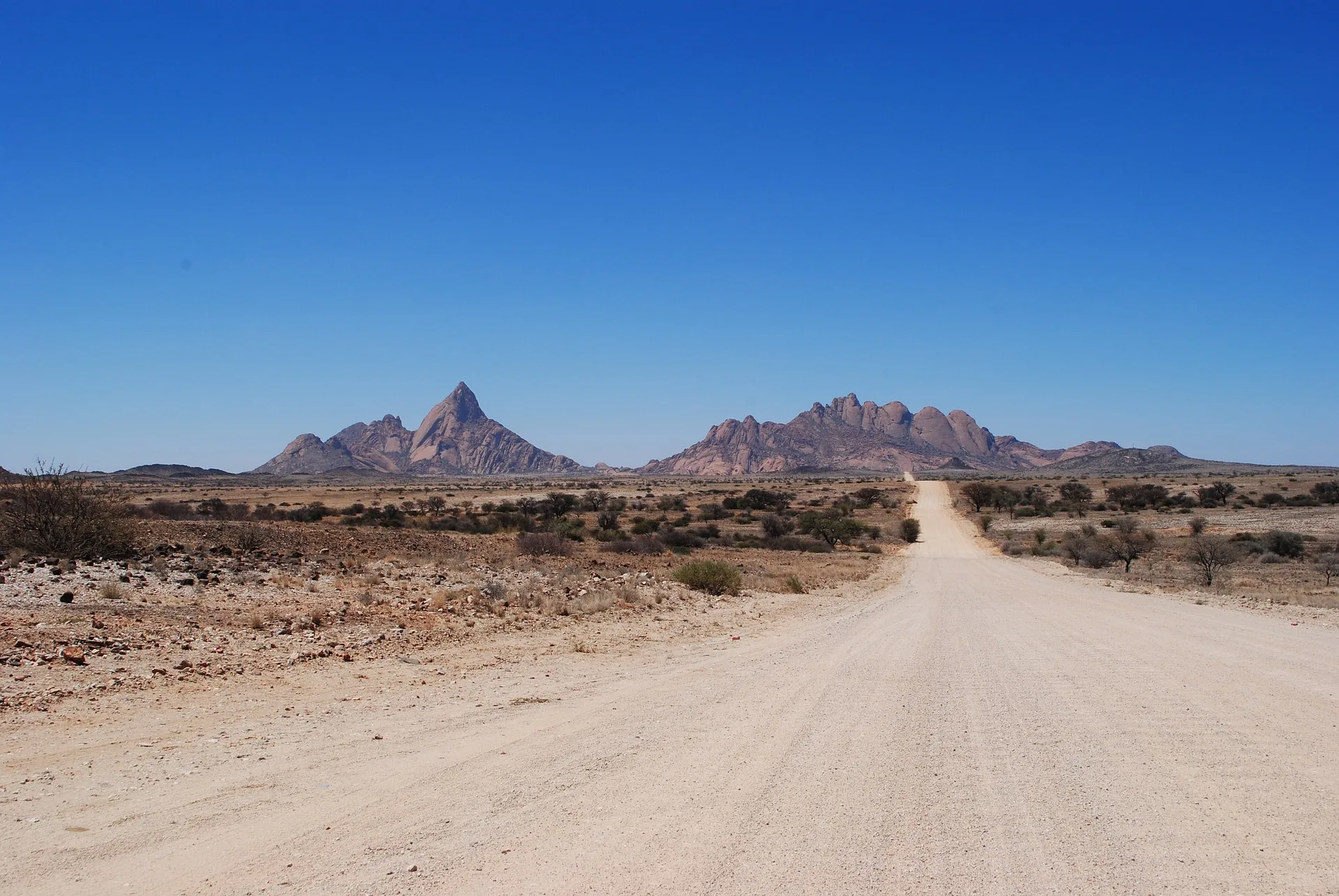 Overland - Namibia Botswana Desert & Delta